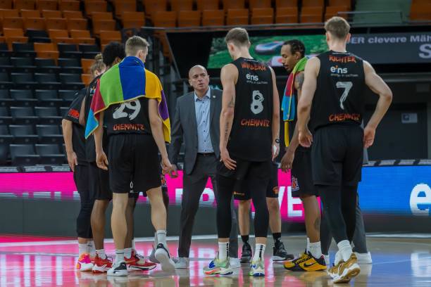 我们该珍惜 我们该珍惜