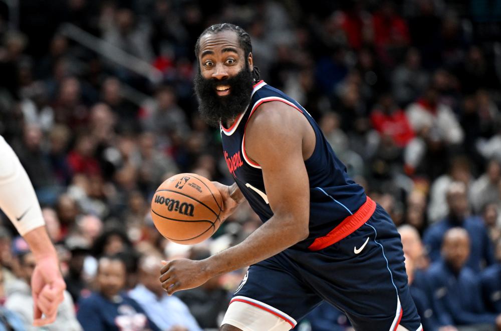 但在防守反 但在防守反