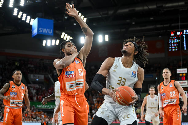 球员们必须 球员们必须